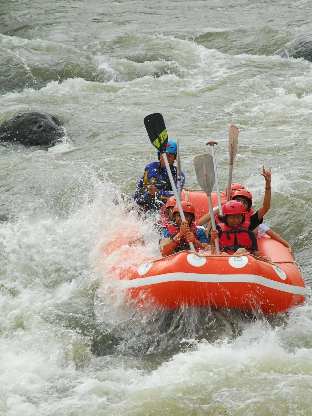 waarom indoneië jouw volgende vakantiebestemming moet zijn?
avontuur beleven met rafting in rivieren op bali en java