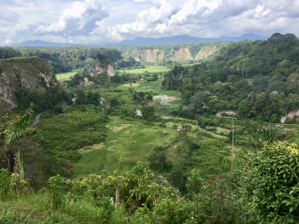 21 mooiste bezienswaardigheden van Indonesië | Ngarai Sianok op Sumatra